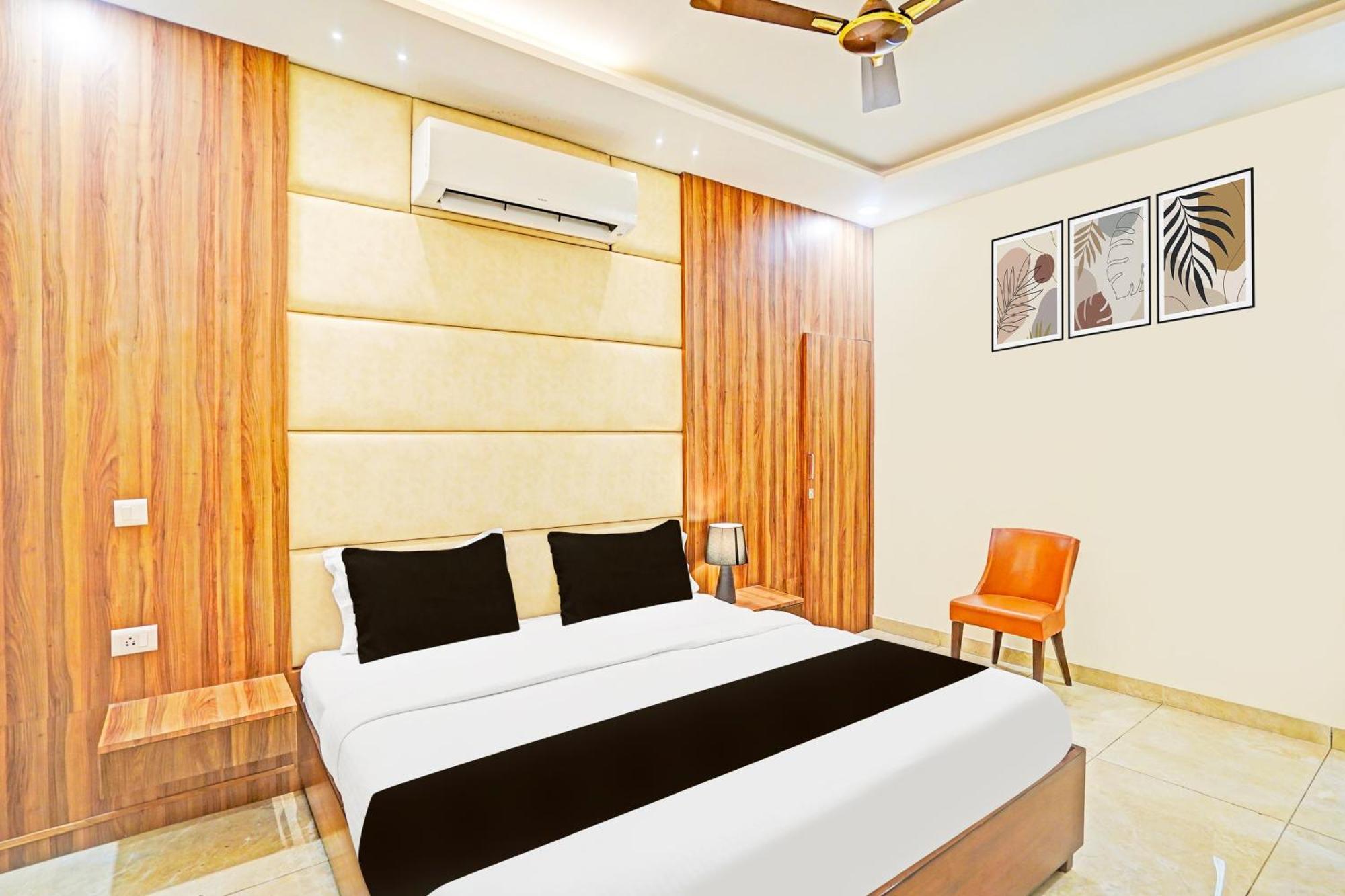 Palette Gomti Nagar Near Ekana Stadium Formerly Gusto Club Lucknow Buitenkant foto