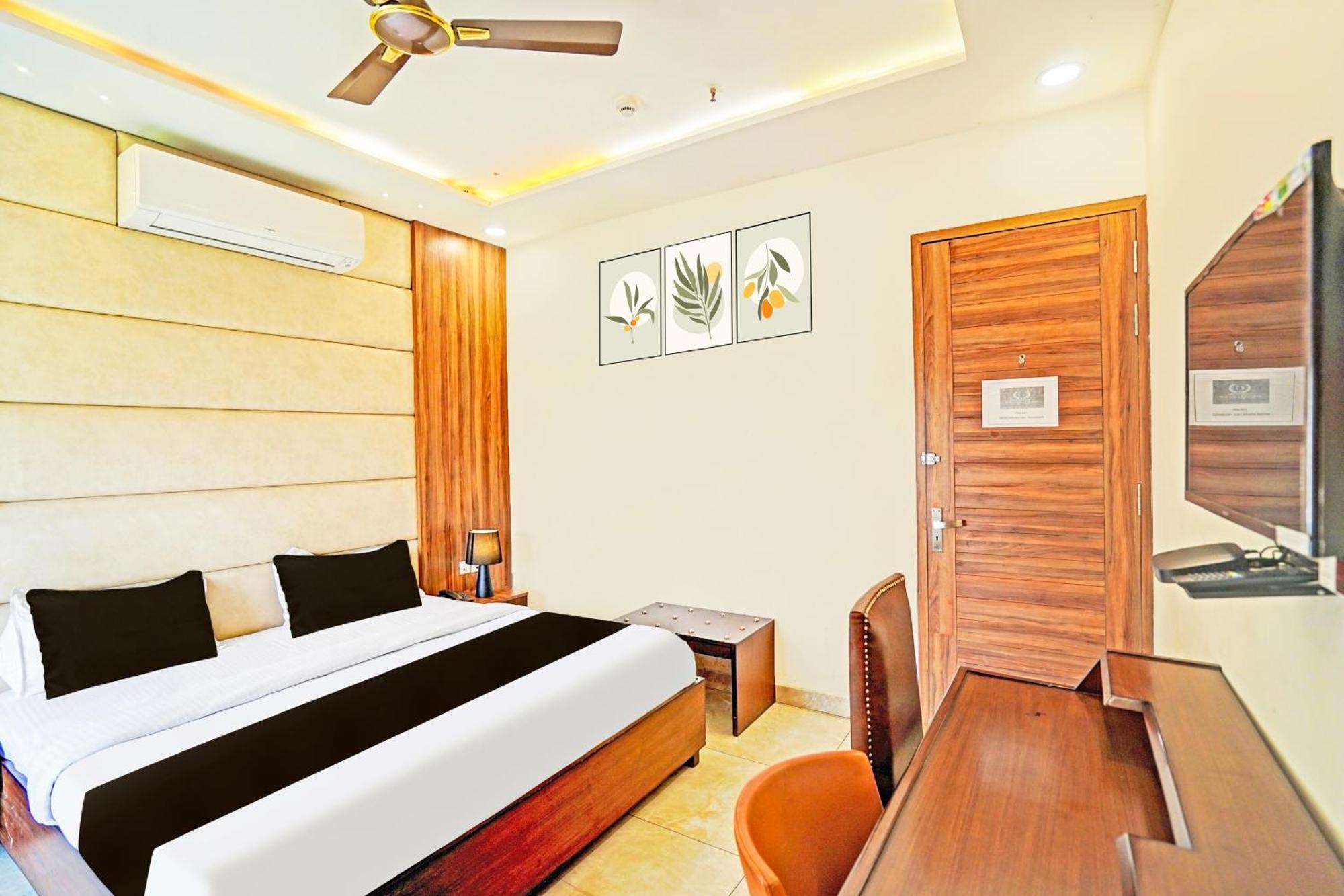 Palette Gomti Nagar Near Ekana Stadium Formerly Gusto Club Lucknow Buitenkant foto